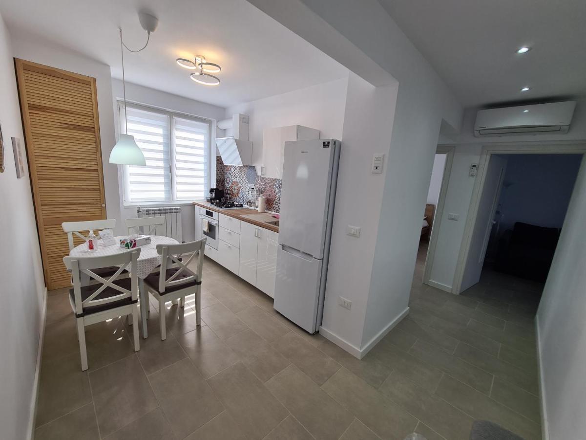 Mia Apartament Tulcea Buitenkant foto