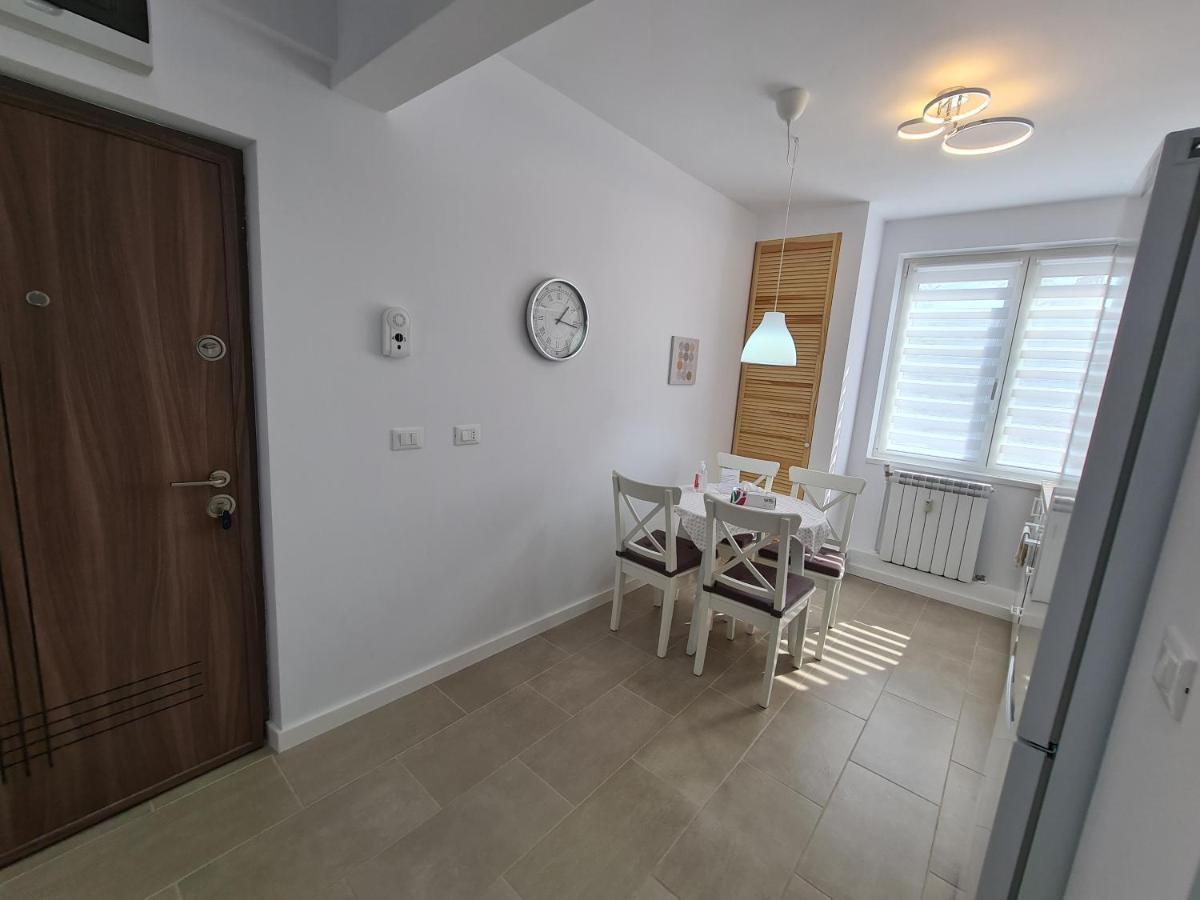 Mia Apartament Tulcea Buitenkant foto